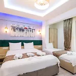 罗兰套房酒店 5*