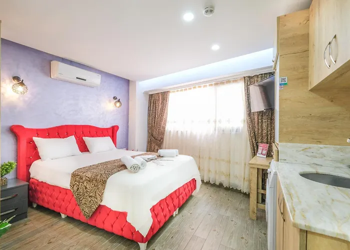 Отель Loren Hotel&suites 5*