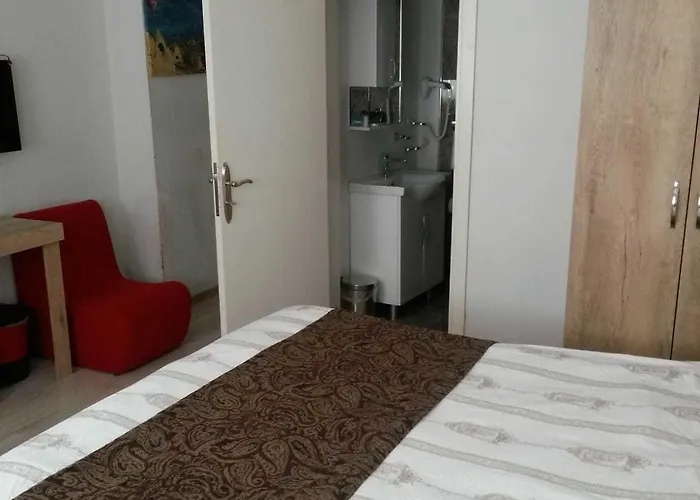 Отель Loren Hotel&suites 5*