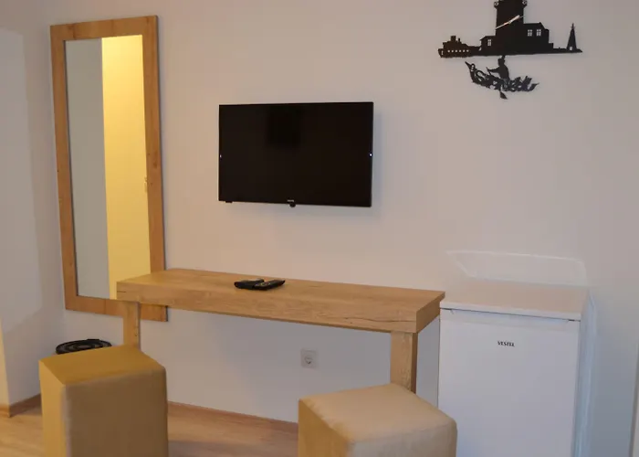 Отель Loren Hotel&suites