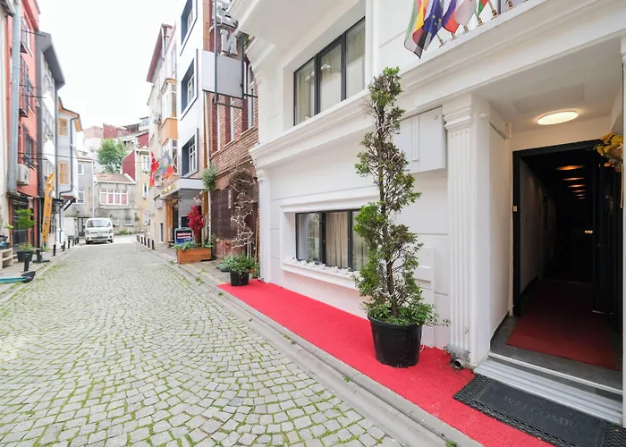 Loren Hotel&suites Отель 5*